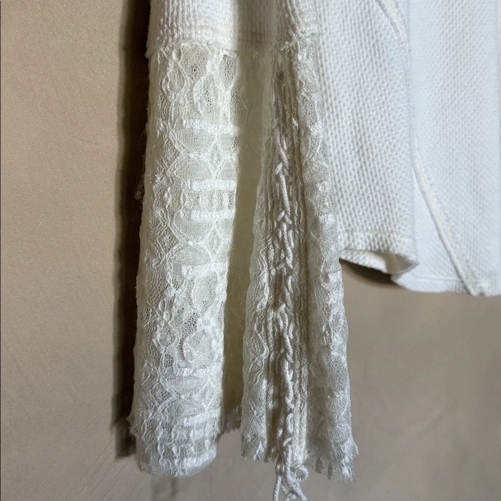 Free People Juliet Cuff V Neck Ivory Thermal Henley size M